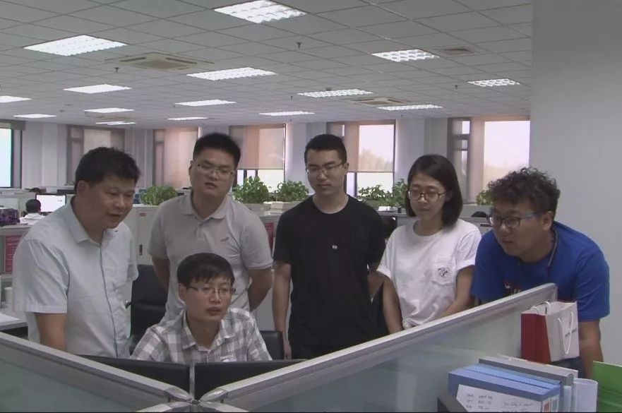 【兵(bīng)裝青年(nián)标兵(bīng)<9>】袁點，亮(liàng)點，不(bù)止一(yī)點點！