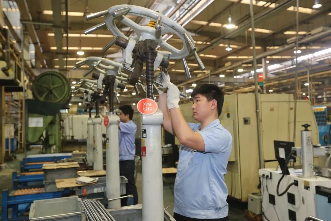 【打赢百日(rì)攻堅戰<14>】又(yòu)整合又(yòu)發展，看(kàn)建設工(gōng)業(yè)怎麽幹！