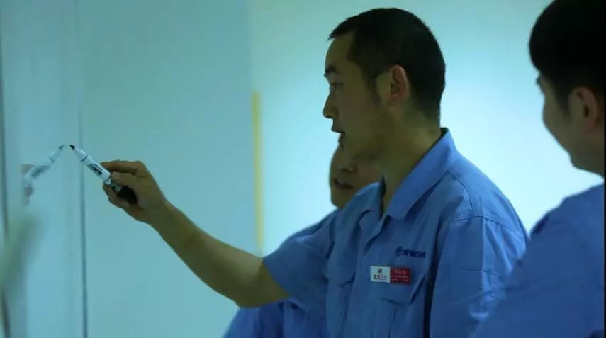 【兵(bīng)裝青年(nián)标兵(bīng)②】建設工(gōng)業(yè):“熊孩子(zǐ)”的(de)名品設計(jì)夢