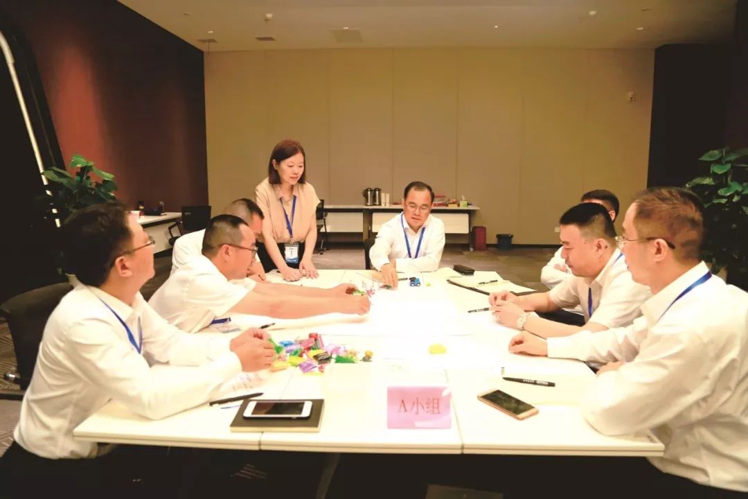 【不(bù)忘初心、牢記使命<38>】聚焦8個(gè)方面突出問(wèn)題 打響專項整治殲滅戰——兵(bīng)裝集團一(yī)體(tǐ)推進調查研究、檢視(shì)問(wèn)題、整改落實