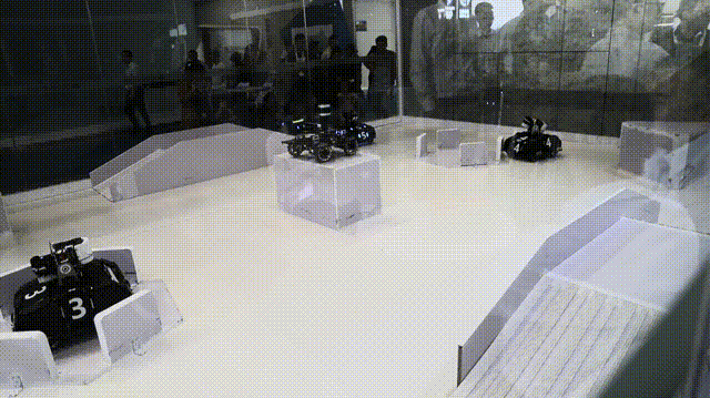 實力跨界,瞧瞧他(tā)們的(de)機(jī)器(qì)人(rén)家(jiā)族