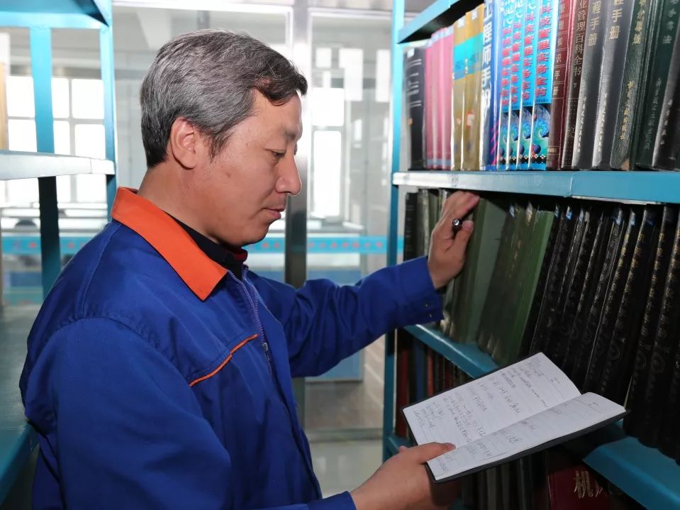 【最美(měi)兵(bīng)裝人(rén)<26>】“填空(kōng)題”滿分(fēn)！北(běi)方工(gōng)具李玉民(mín)填補了(le)多(duō)項國(guó)內(nèi)特品空(kōng)白(bái)